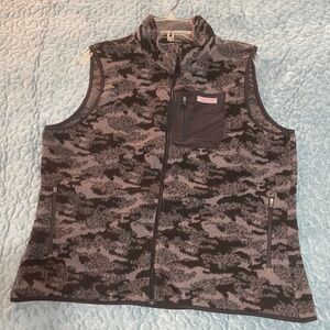 Vineyard Vines Men’s  XL  Vest Fleece Black/Gray Camouflage Zipper Zip  Pockets
